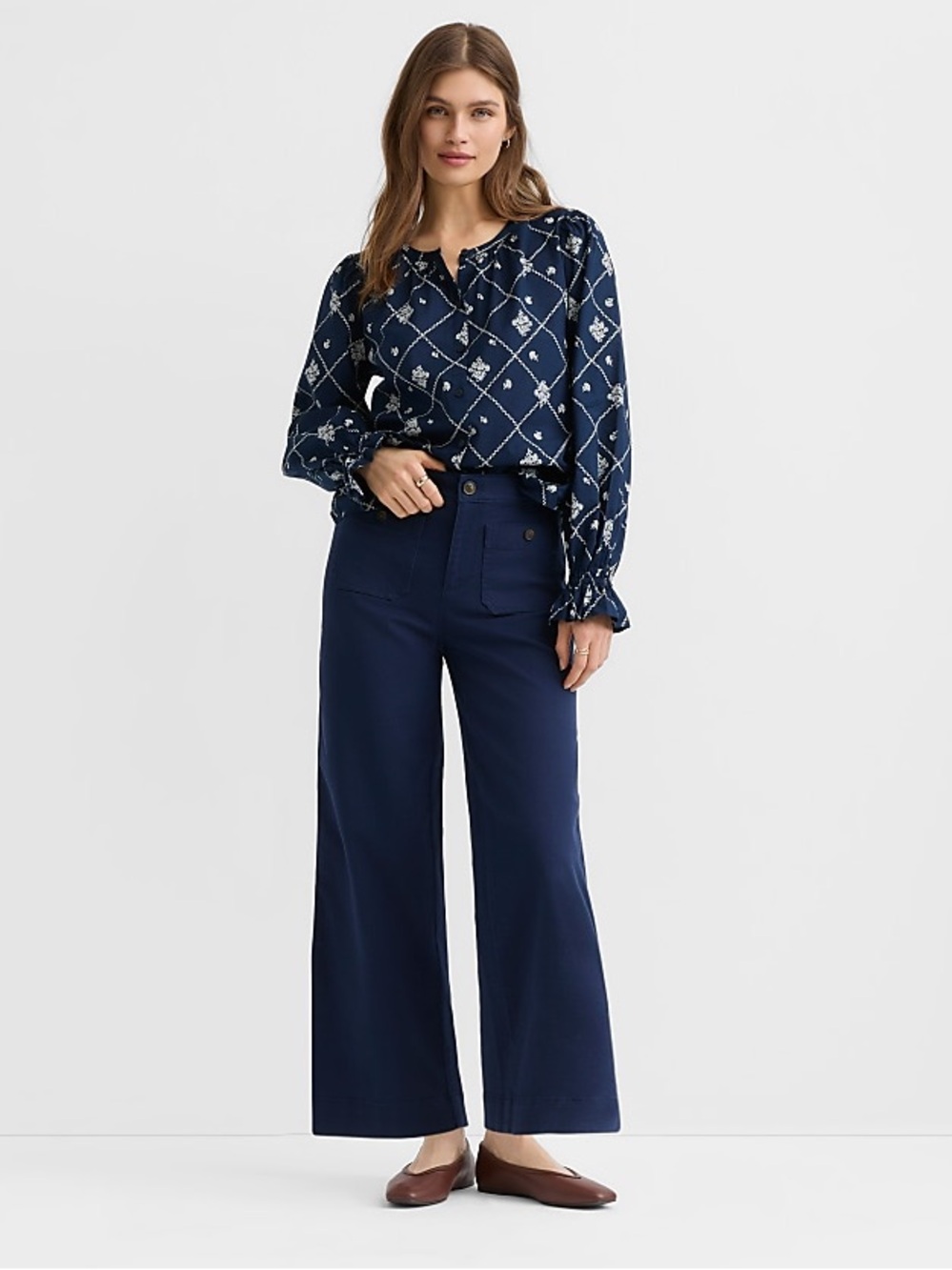 LOFT Palmer Twill Wide Leg Crop, size 2P in Navy